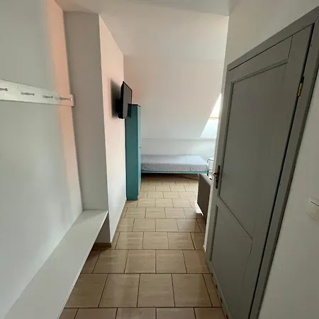 Проживание в семье Nostalgia *